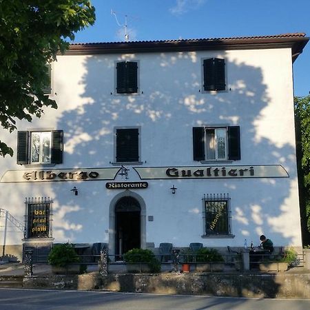 Albergo Ristorante Gualtieri Барберино-ді-Муджелло Екстер'єр фото