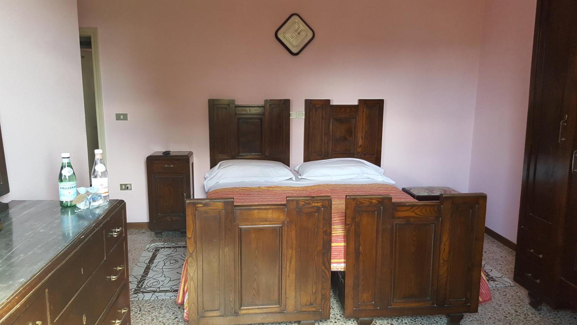 Albergo Ristorante Gualtieri Барберино-ді-Муджелло Номер фото