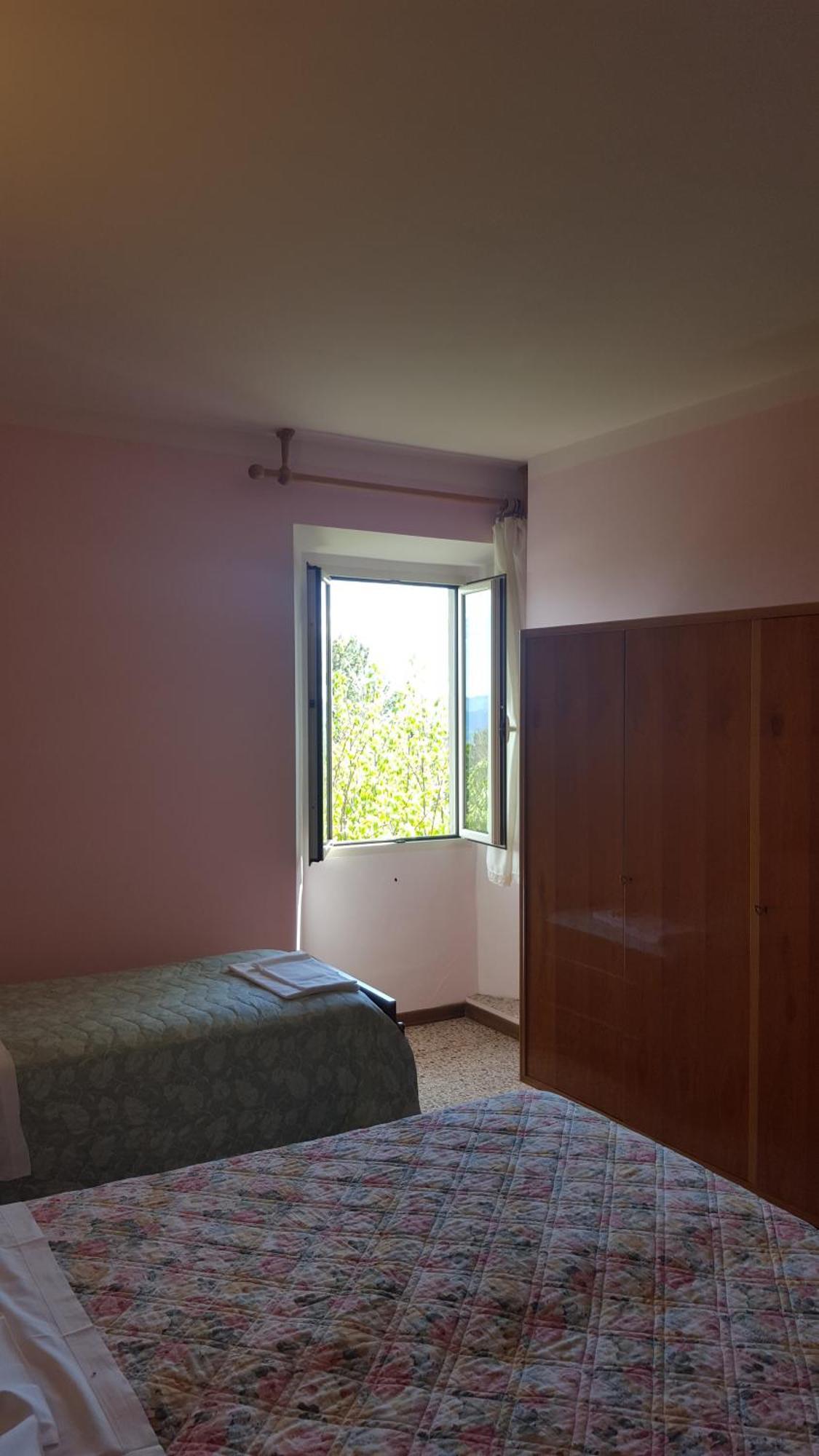 Albergo Ristorante Gualtieri Барберино-ді-Муджелло Номер фото