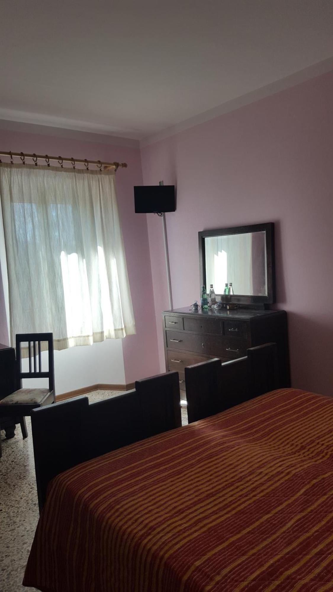 Albergo Ristorante Gualtieri Барберино-ді-Муджелло Номер фото